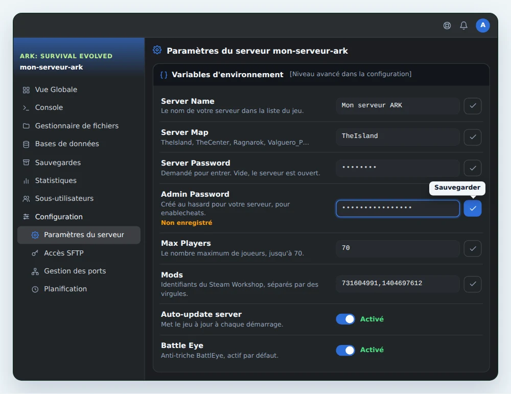 Carte Variables d'environnement d'un serveur ARK: Survival Evolved dans OuiPanel, avec Server Name, Server Map, Server Password, le nouveau mot de passe admin prêt à être sauvegardé, Max Players, Mods, Auto-update server et Battle Eye