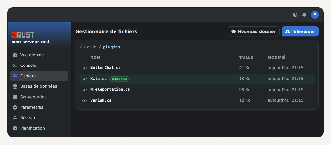 Gestionnaire de fichiers d'OuiPanel ouvert sur le dossier oxide/plugins d'un serveur Rust