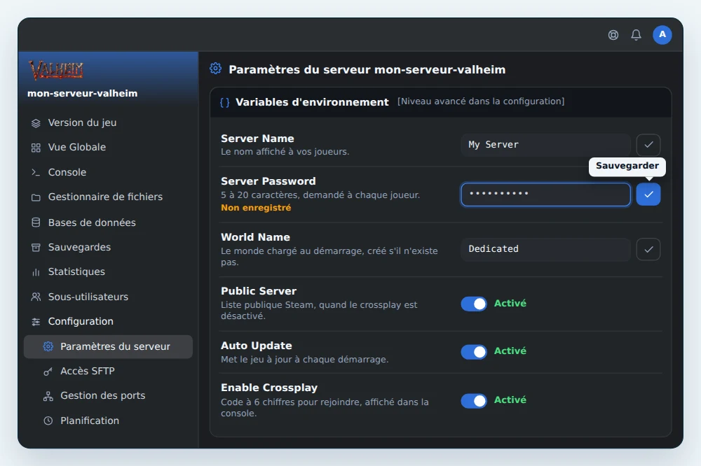 Carte Variables d'environnement d'un serveur Valheim dans OuiPanel, avec Server Name, le nouveau Server Password prêt à être sauvegardé, World Name, Public Server, Auto Update et Enable Crossplay